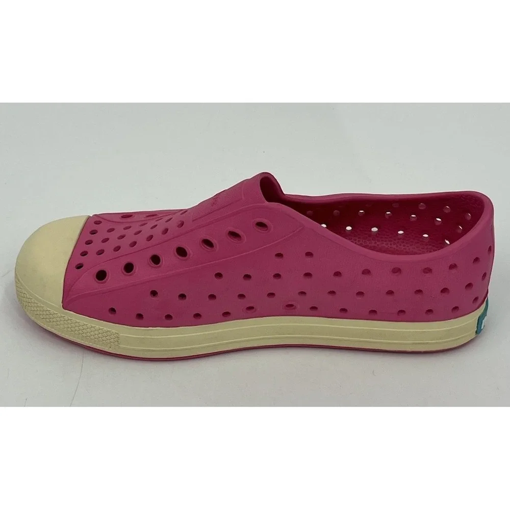 Native Jefferson Slip-On Waterproof Shoe Size 3 Hot Pink Play Outdoors Capsule